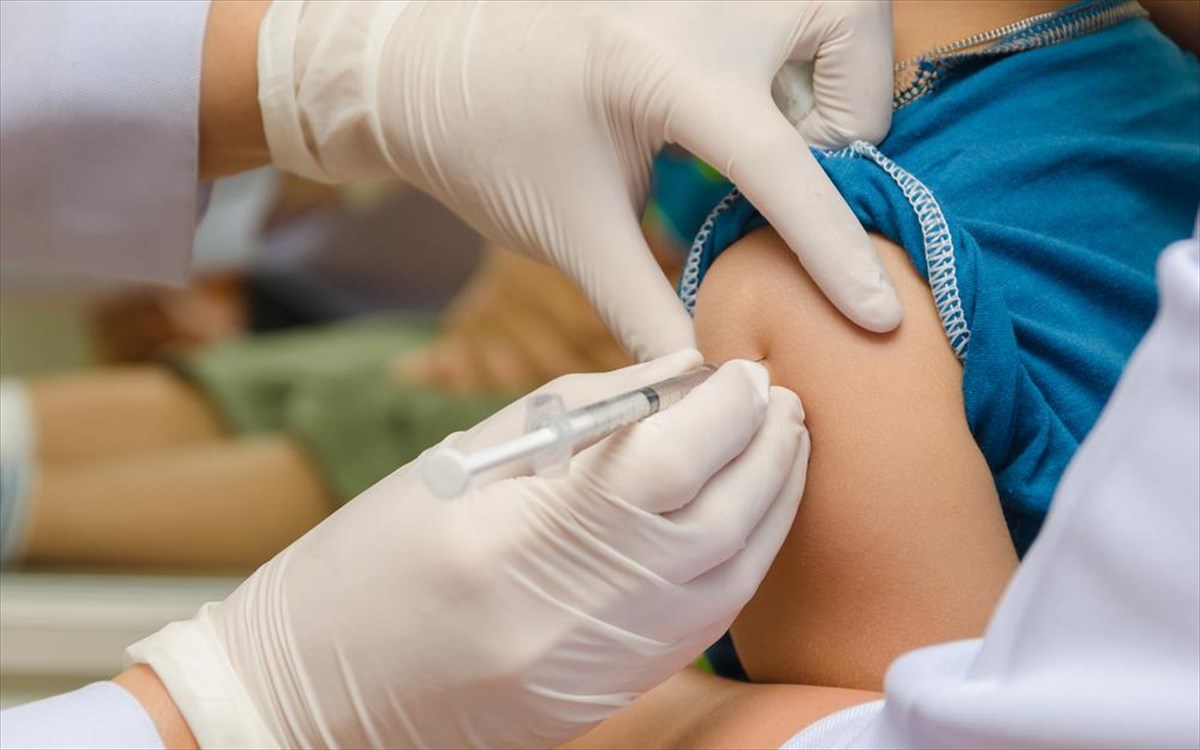 Εμβολιασμός παιδιών και από παιδιάτρους