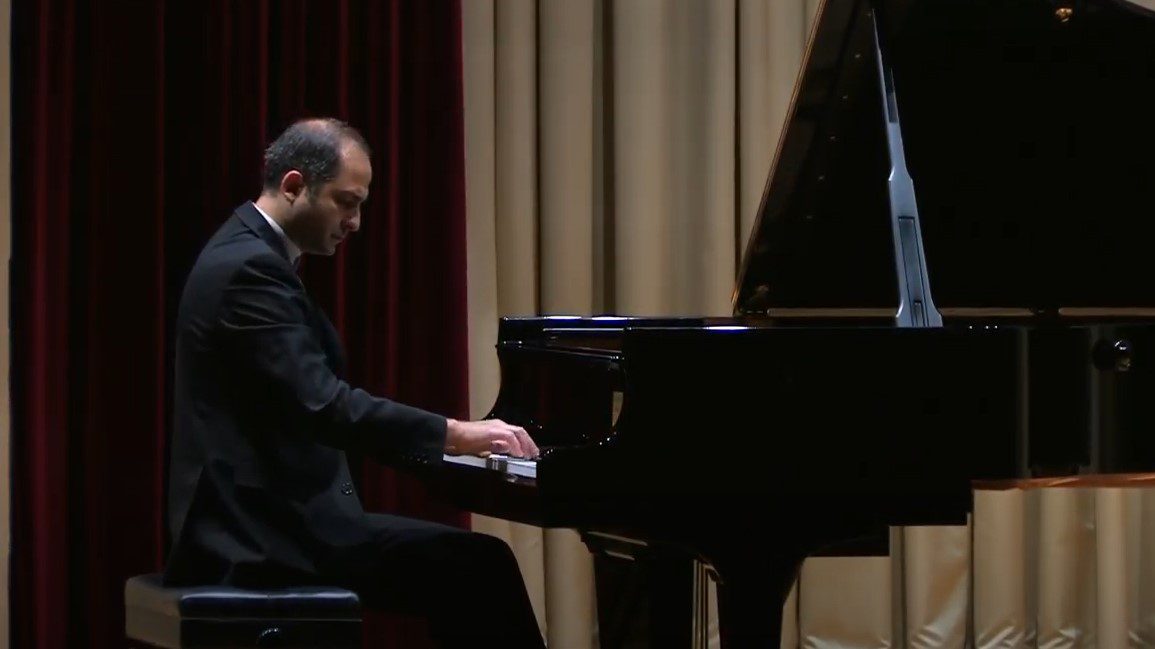 Ρεσιτάλ Πιάνου από τον Α.Γραικούση στο Δημοτικό θέατρο Μυτιλήνης