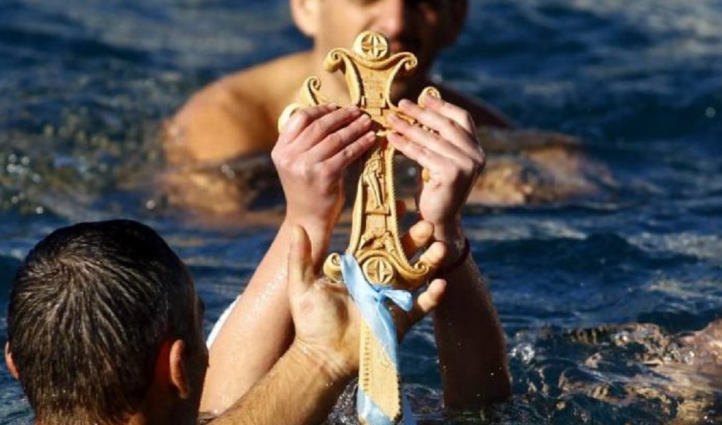 Θεοφάνια χωρίς τον καθιερωμένο αγιασμό των υδάτων στη Μυτιλήνη