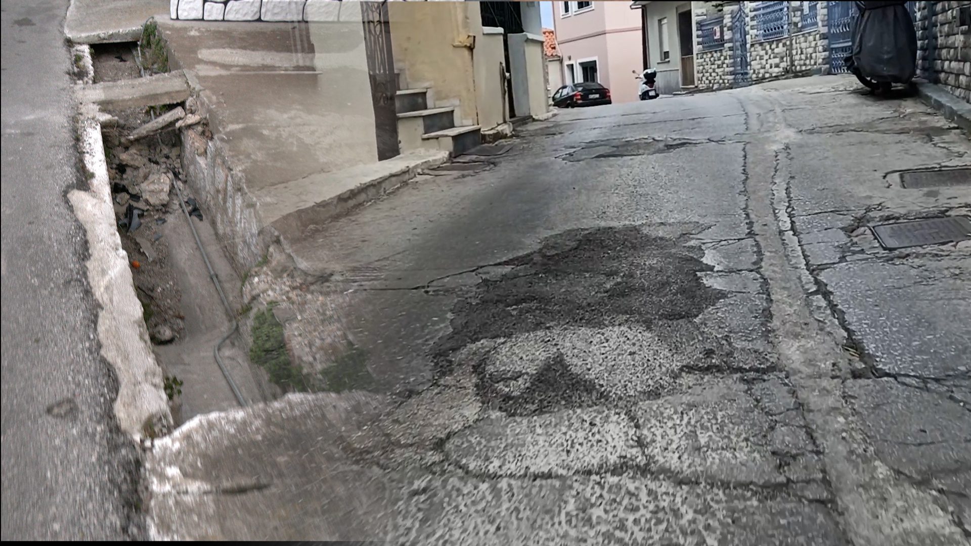 Δρόμοι «παγίδες» για οδηγούς και πεζούς στο κέντρο Μυτιλήνης.