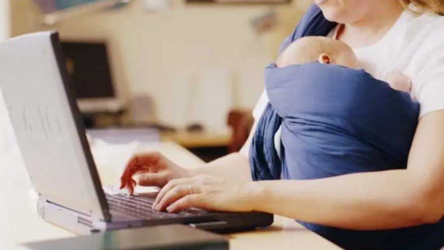 Ηλεκτρονική υποβολή για επίδομα μητρότητας και μέσω των ΚΕΠ