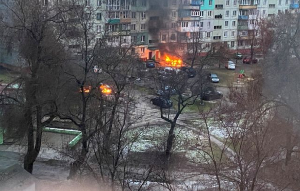 Εισβολή στην Ουκρανία: Εκρήξεις στο Κίεβο και νέα κατάπαυση του πυρός