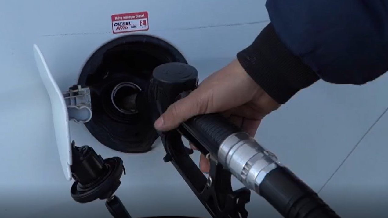 Ξεπέρασε τα δύο ευρώ η βενζίνη στη Λέσβο| Σε απόγνωση οι πολίτες