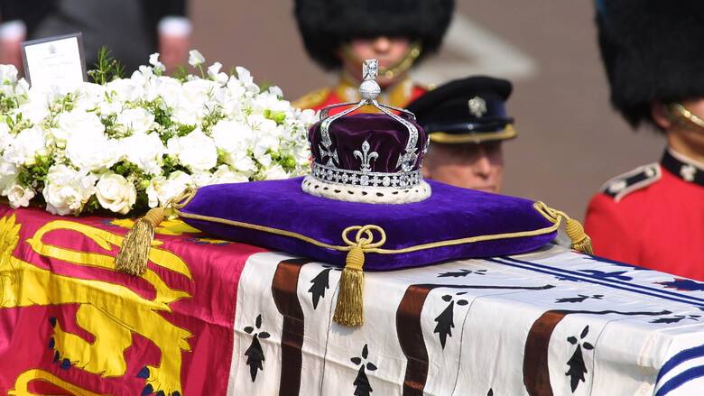 Η Μεγάλη Βρετανία αποχαιρετά τη Βασίλισσα Ελισάβετ -Σήμερα η κηδεία