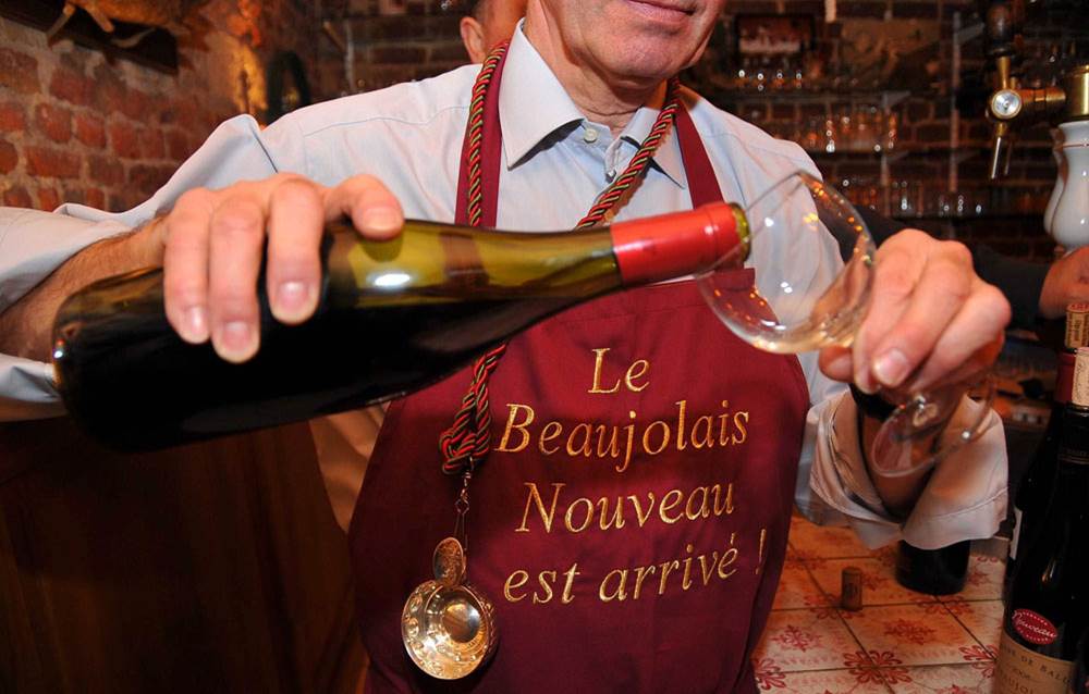 BEAUJOLAIS 2022: Το Γαλλικό Προξενείο Λέσβου – Λήμνου και η Κάβα Κελάρι ανοίγουν το κρασί της νέας σοδειάς