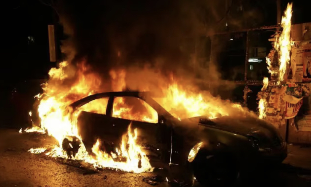 Εμπρησμός σε αυτοκίνητα εταιρείας Rent A Car – Κάηκαν ολοσχερώς 13 ΙΧ