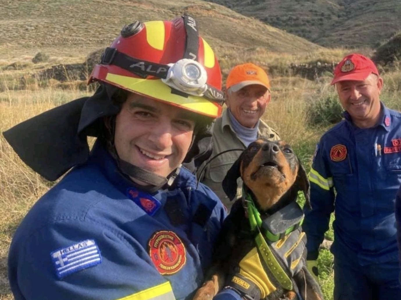Χίος: Πυροσβέστες έσωσαν σκυλάκι από πηγάδι