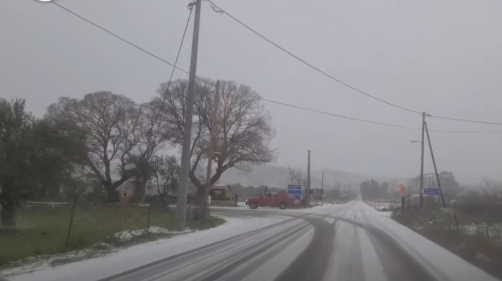 Χιονοπτώσεις έφερε η κακοκαιρία “Μπάρμπαρα” στη Λέσβο