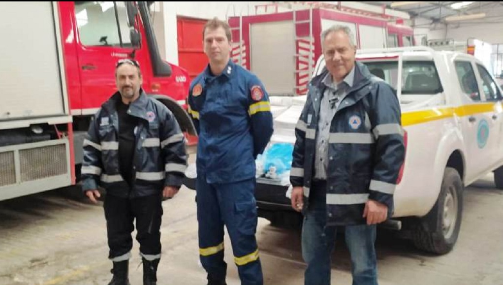 Δωρεά υλικών πυρόσβεσης σε πυροσβέστες και εθελοντές από τον Δήμο Δυτικής Λέσβου