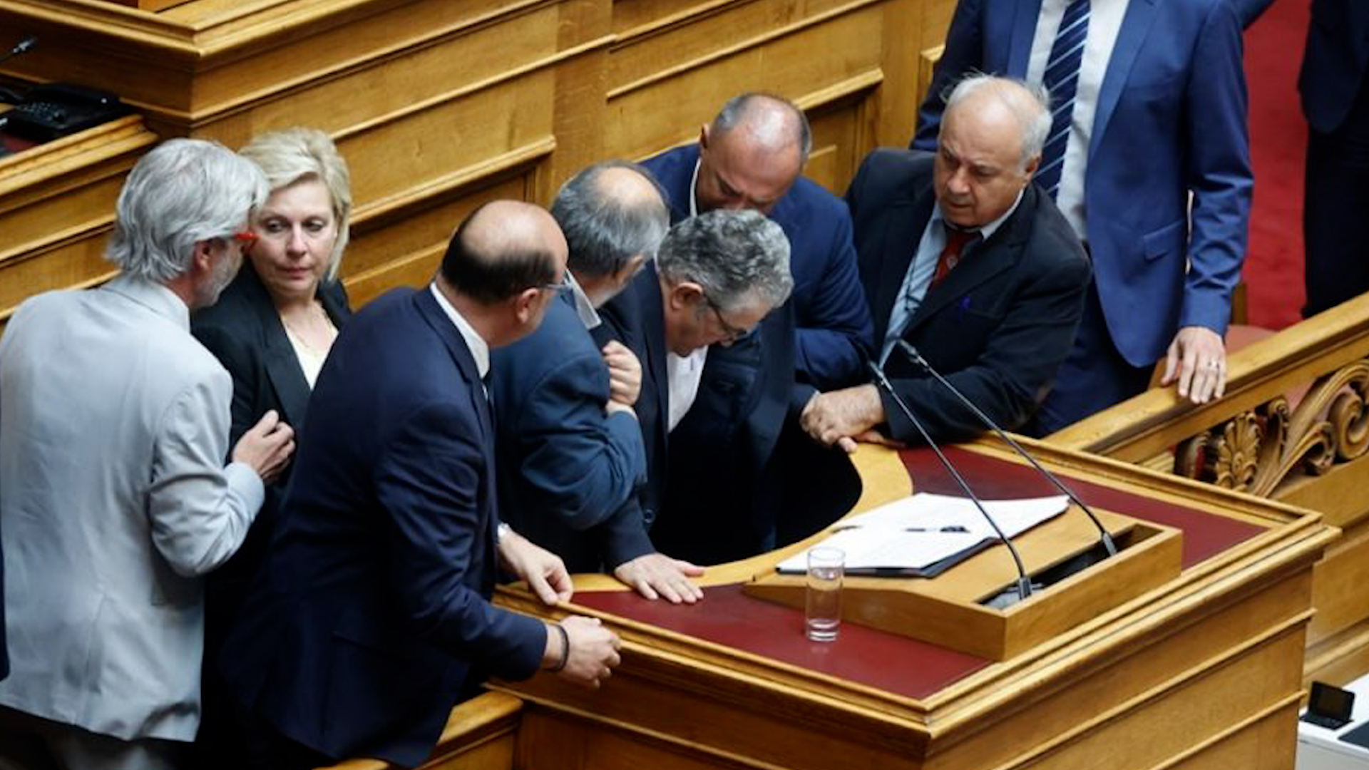 Ο Π. Παρασκευαΐδης για το επεισόδιο με Κουτσούμπα στη Βουλή