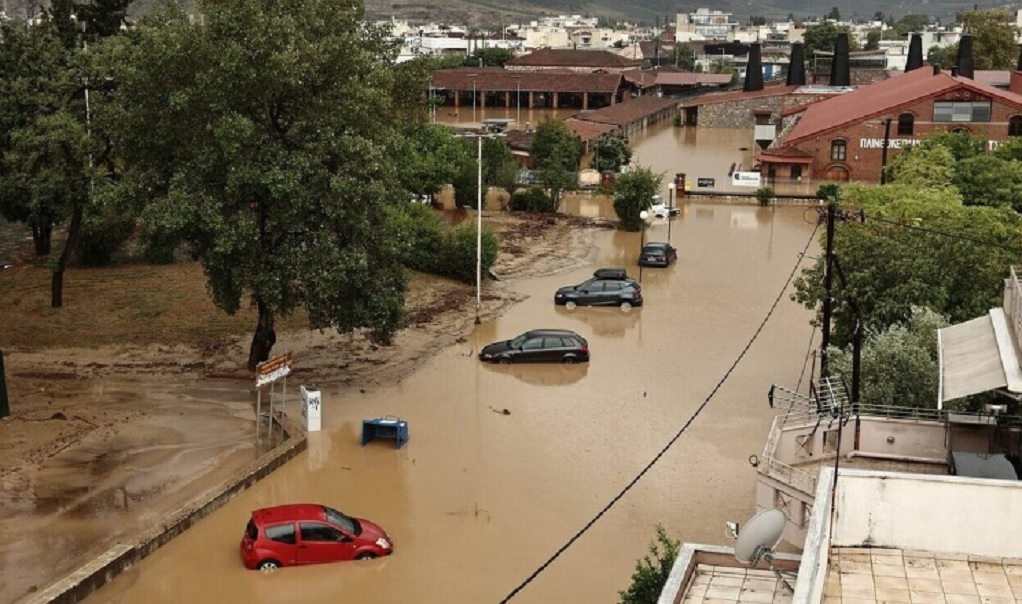 Συγκέντρωση ειδών πρώτης ανάγκης για τους πλημμυροπαθείς της Θεσσαλίας από τη Δυτική Λέσβο