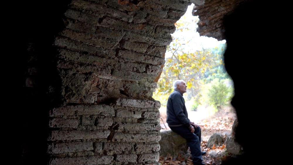 Καταρρέει το παλιό Τουρκικό λουτρό στον Κλαπάδο