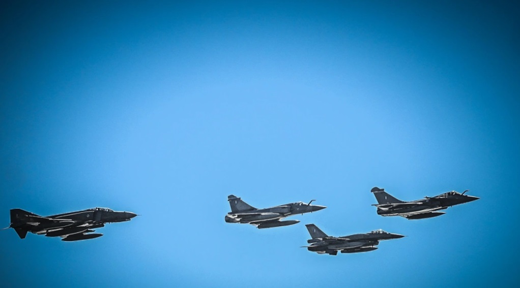Πτήσεις μαχητικών σε όλη τη χώρα στο πλαίσιο του εορτασμού του  Προστάτη της Πολεμικής Αεροπορίας