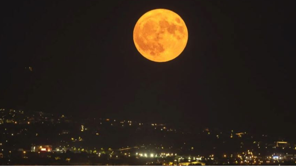 «Ψυχρή Σελήνη»: Απόψε η τελευταία πανσέληνος του έτους