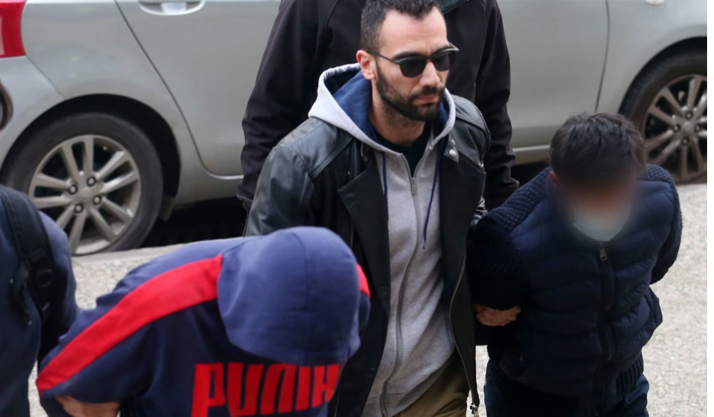 Δολοφονία 41χρονης στη Θεσσαλονίκη: «Τα είχε προσχεδιάσει όλα ο σύντροφό της», ισχυρίστηκε ο 34χρονος στην απολογία του