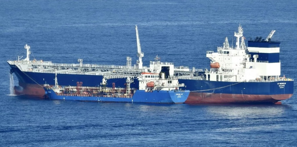 Κόλπος του Ομάν: Αναφορές για πειρατεία σε πλοίο ελληνικών συμφερόντων από ενόπλους- Έλληνας ναυτικός στο πλήρωμα