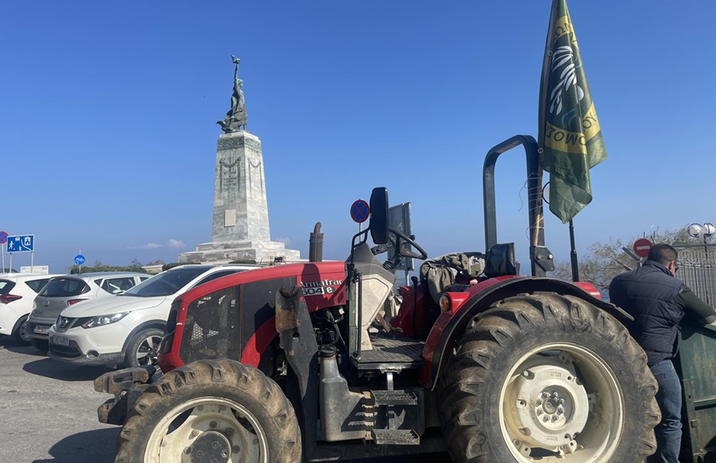 Ζεσταίνουν τις μηχανές τους οι αγρότες στη Λέσβο- Ετοιμάζουν νέα κινητοποίηση στις 28 Φλεβάρη