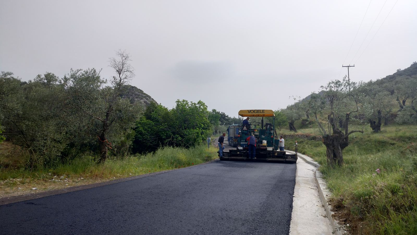 Ολοκληρώνεται η ασφαλτόστρωση του δρόμου Καγιάνι – Λουτρά